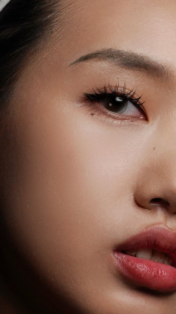 Afterhours magnetic eyelashes — on the eye