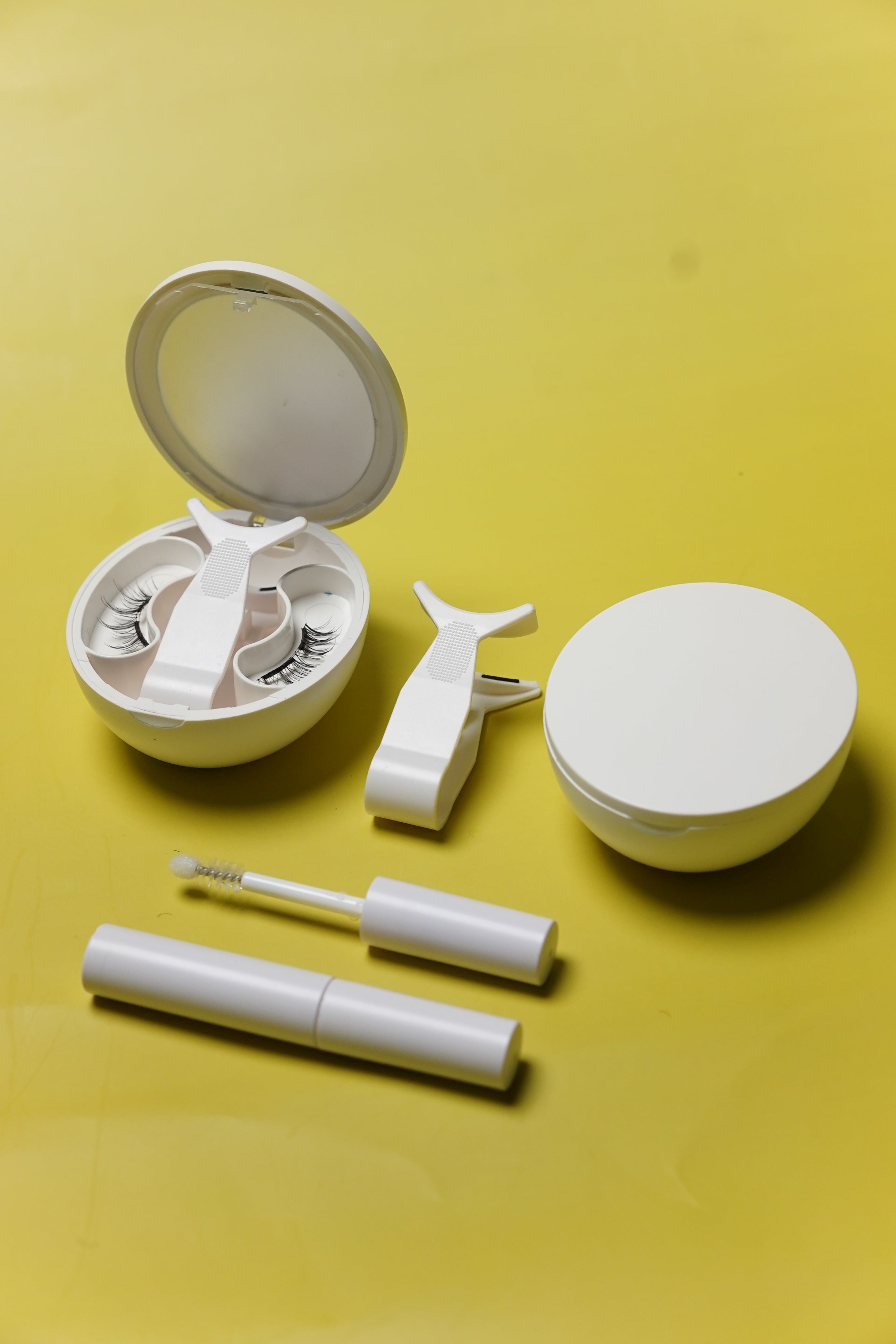 How to Choose the Right Magnetic Eyelashes: A Guide by Santai Cosmetics
