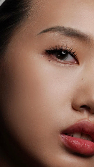 Model wearing Afterhours glue-free magnetic eyelashes with dramatic volume — view 2