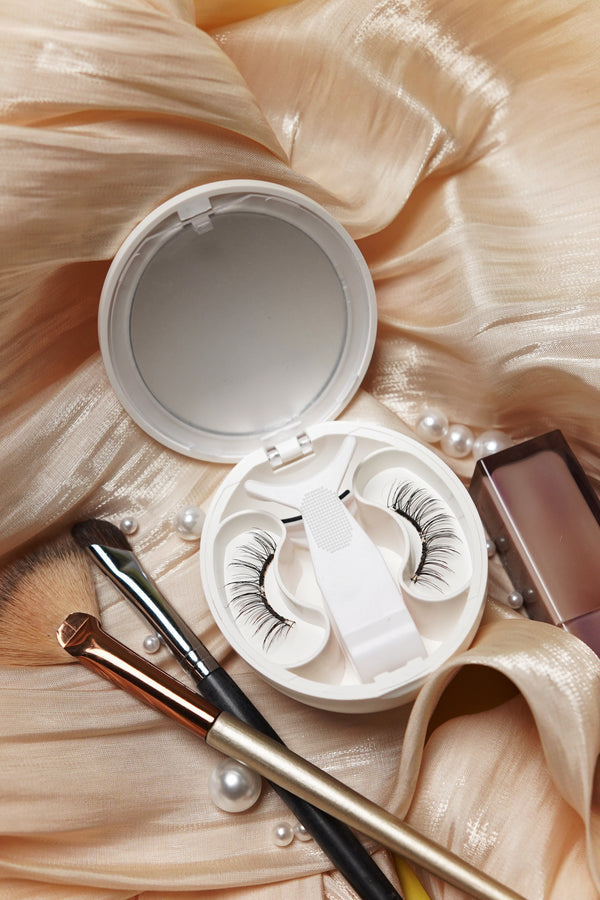 Santai Kickoff soft Korean-inspired magnetic lashes for a fresh bright-eyed look