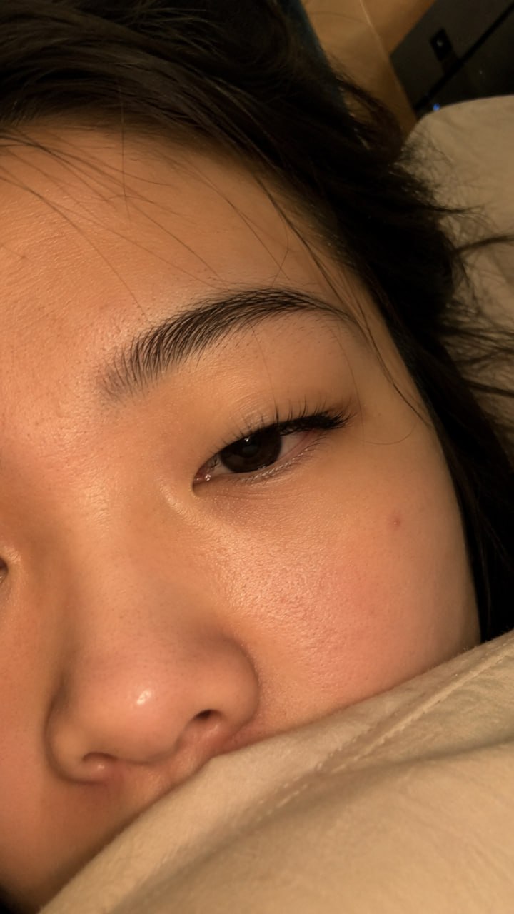 Customer wearing Santai lashes