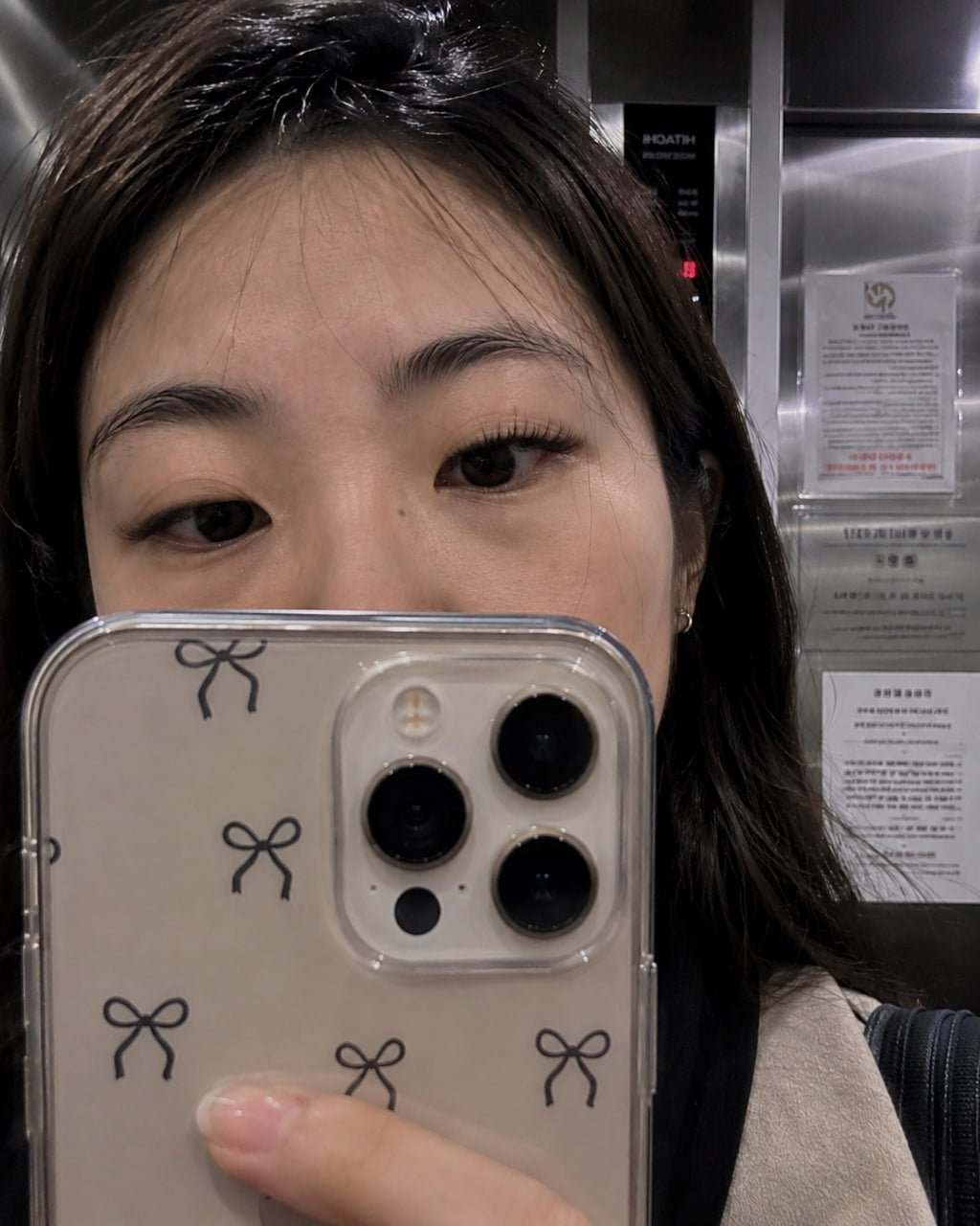 Customer wearing Santai lashes